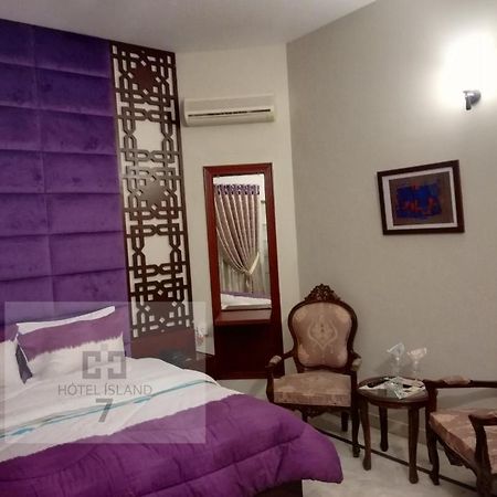 Hotel 7Island Karachi Exteriör bild
